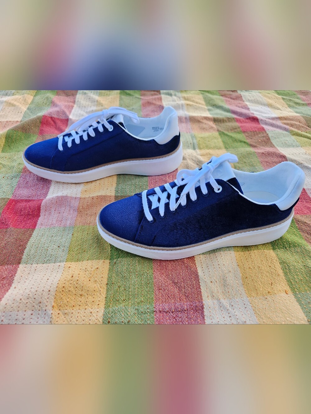 Cole Haan GrandPro Navy Velvet Fashion Sneakers White Sole Women's Size 9B - Picture 4 of 11